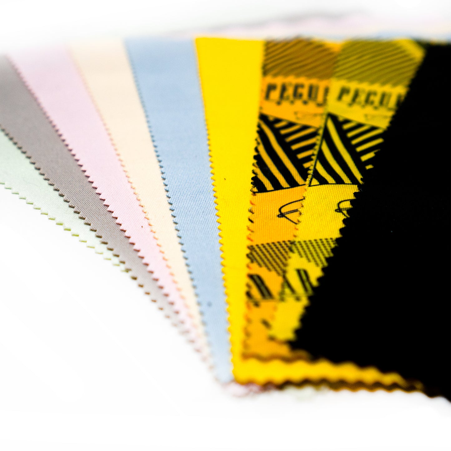 Peculiar Eyewear Microfiber Wiper Cloth for Eyeglass and Sunglass - Random Color