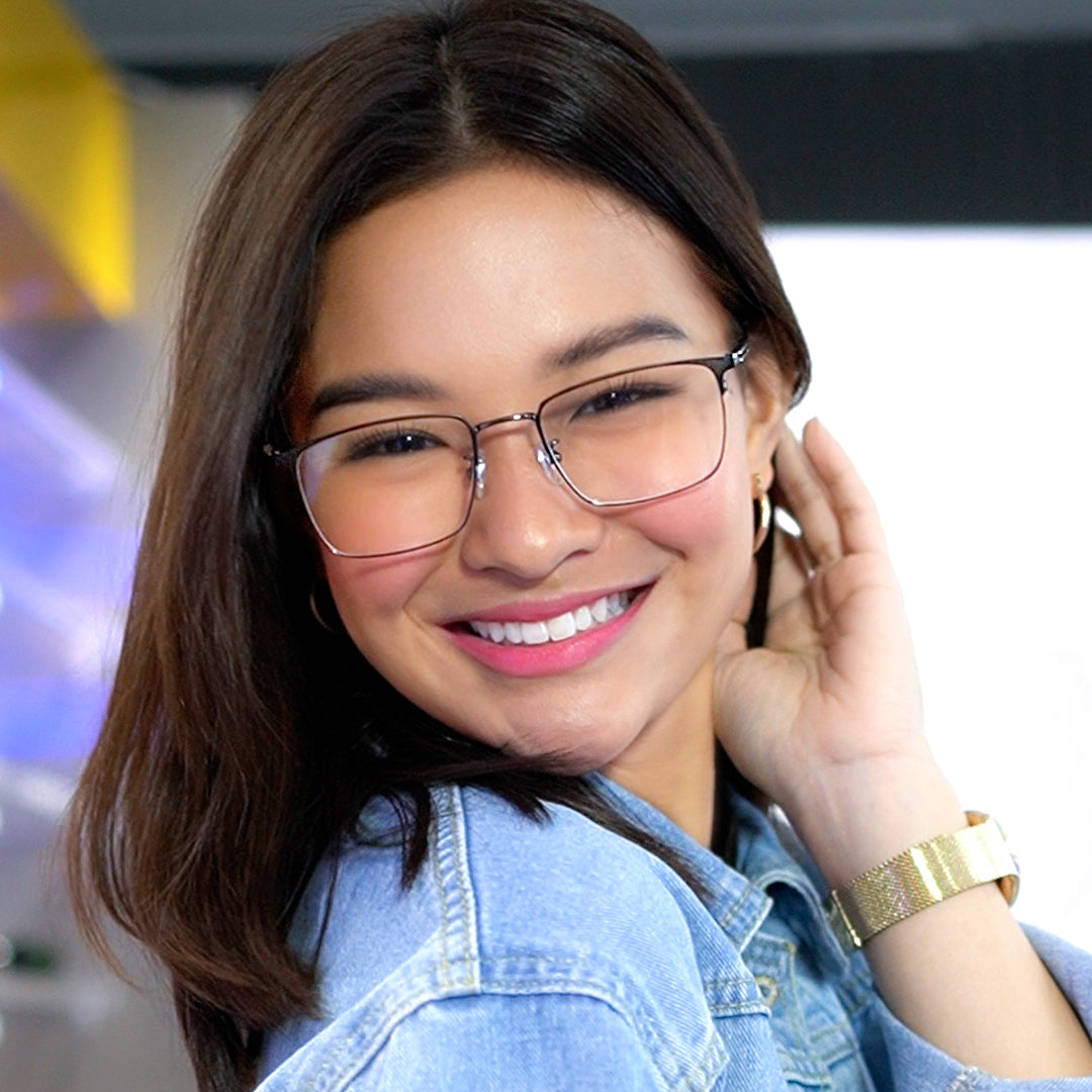 Oku Rectangle Metal Titanium Photochromic TransitionPro