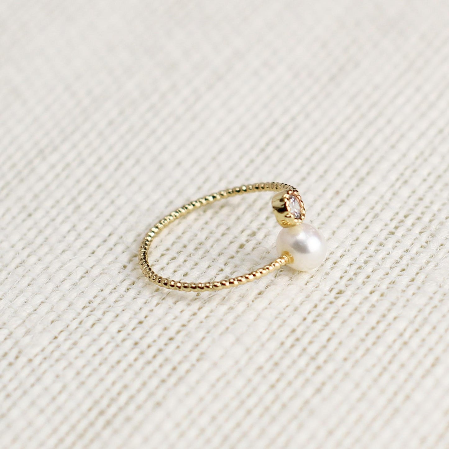 Peculiar Natural Pearls Jewelry Simple Round Open Ring Pearl Stud  Stainless Gold Plated Adjustable