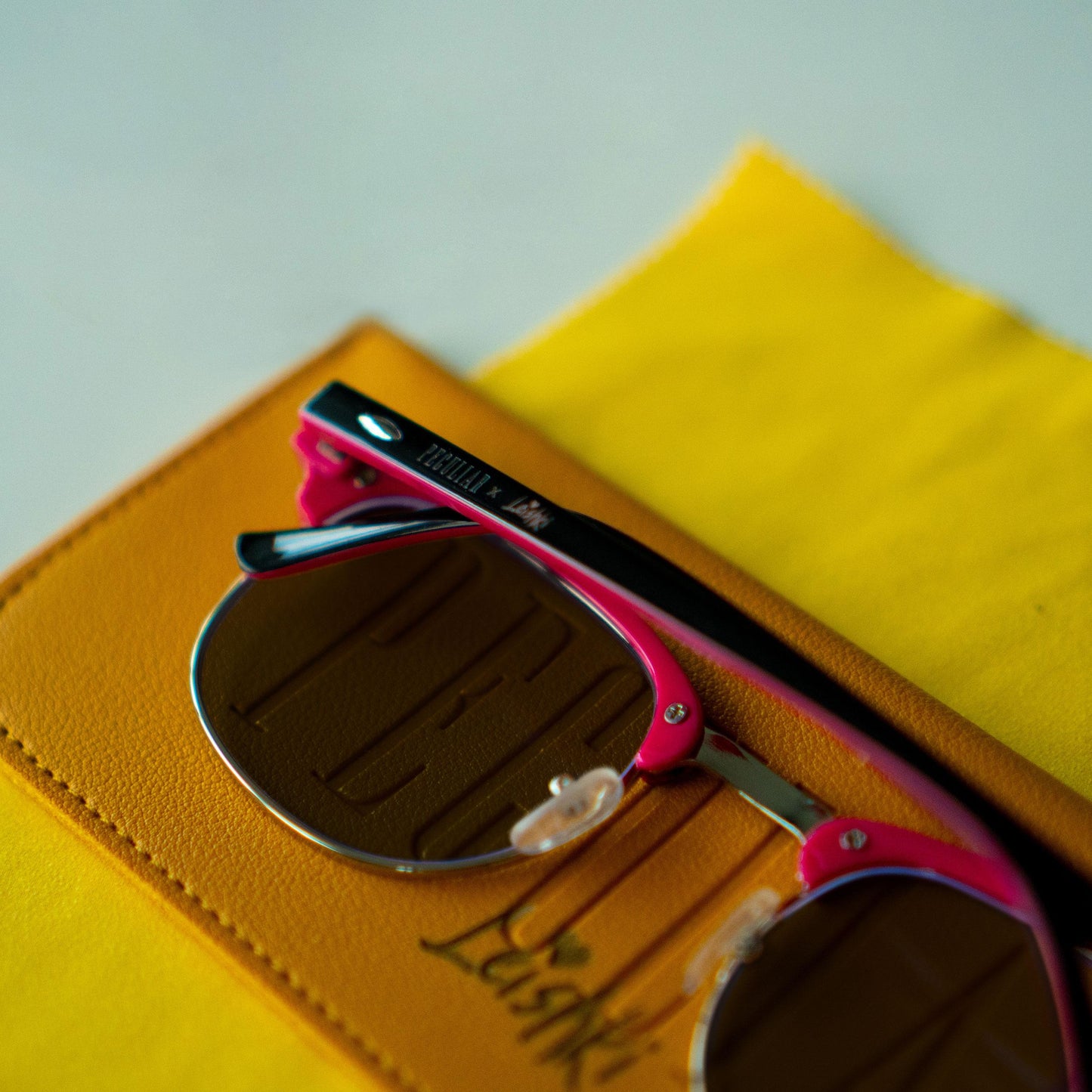 Peculiar x Leishki Sunglasses Eyewear Collection Frame Glasses Anti Radiation Eyeglass Woman Men