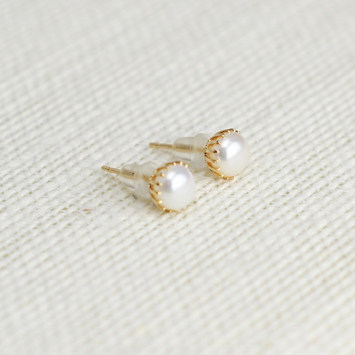 Peculiar Jewelry Natural Pearl Round Gold Plated Stud Earring - Non Tarnish Baroque Pearls