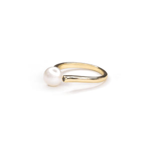 Peculiar Natural Pearls 18k Gold Plated Zircon Night and Day Open Ring