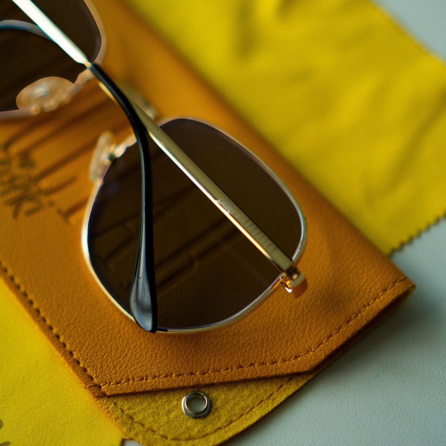 Peculiar x Leishki Sunglasses Eyewear Collection Frame Glasses Anti Radiation Eyeglass Woman Men