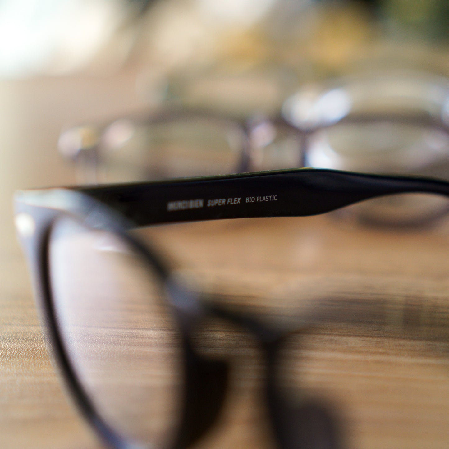 Peculiar Dara Round Korean BIO-Plastic Super Flex Computer Anti-Radiation Replaceable Lens Eyeglasses