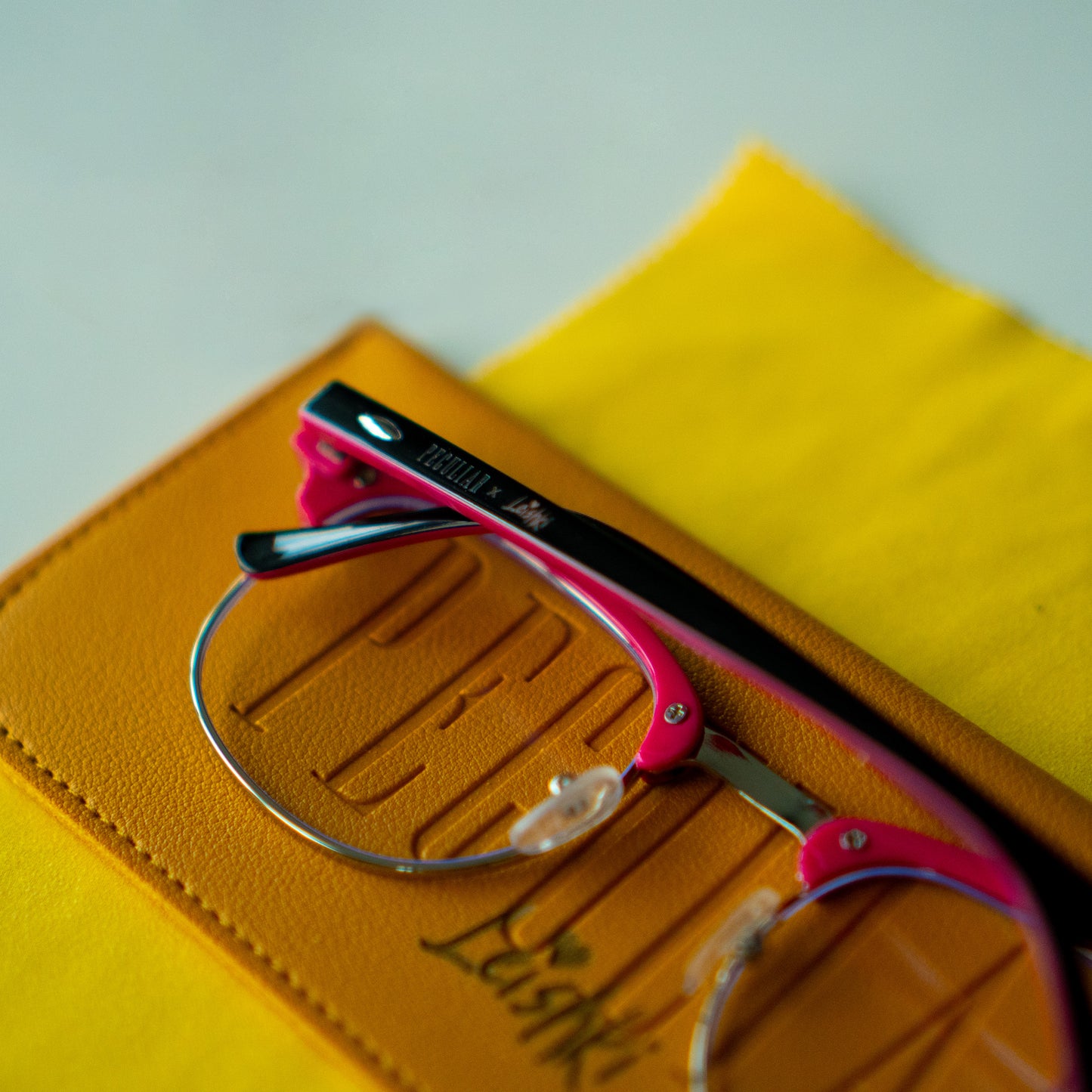 Peculiar x Leishki Eyewear Collection Frame Anti Radiation Glasses Anti Radiation Eyeglass Woman Men