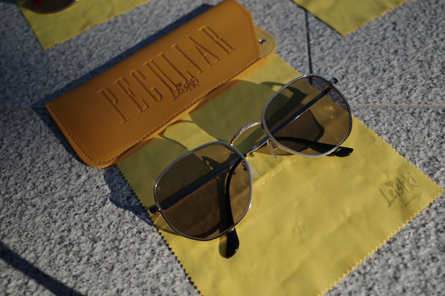 Peculiar x Leishki Eyewear Collection Frame Anti Radiation Glasses Anti Radiation Eyeglass Woman Men